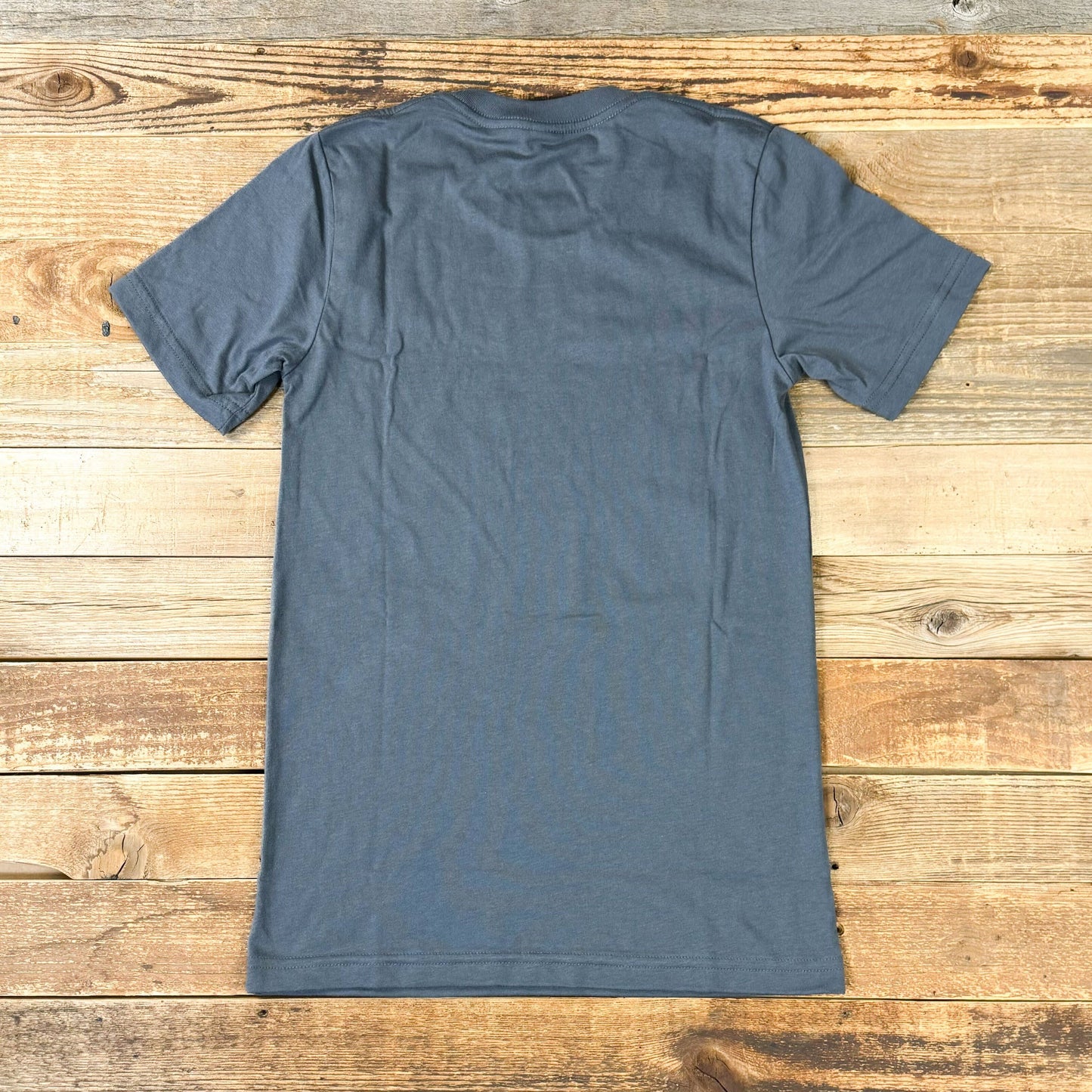Unisex Surf Wyoming® Bison Daybreak Tee - Asphalt