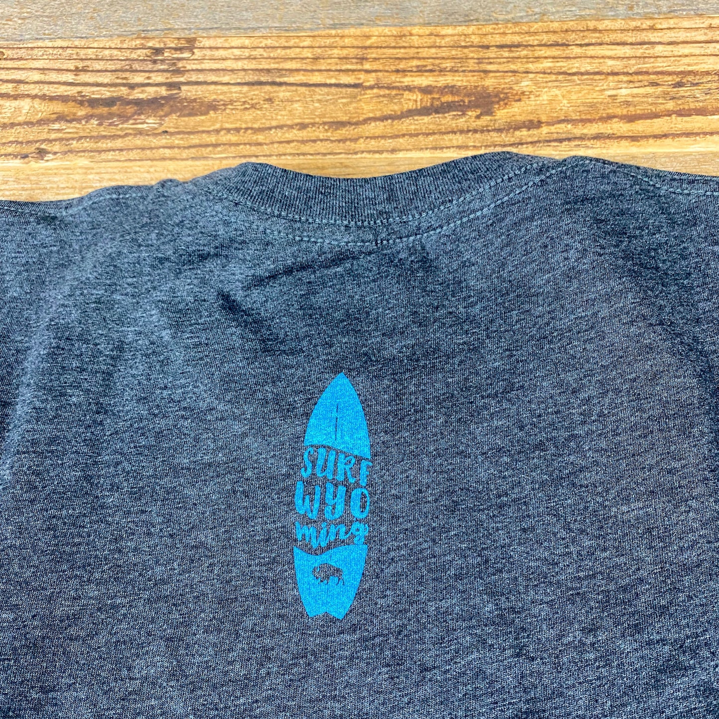 Surf Wyoming® Geode Skully Bison Tee - Dark Heather Grey