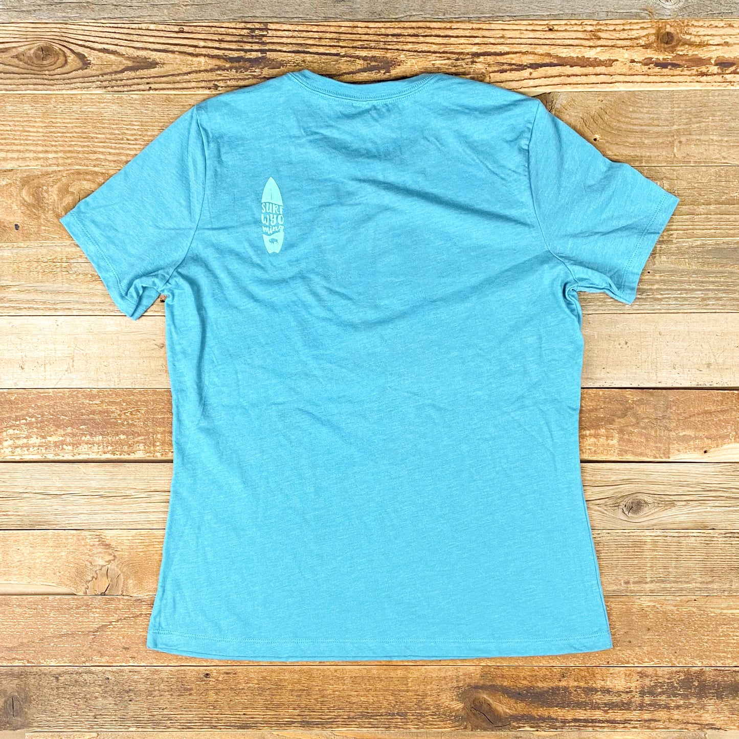 Women's Surf Wyoming® GLASSY Bison Relaxed Fit Tee - Heather Blue Lagoon