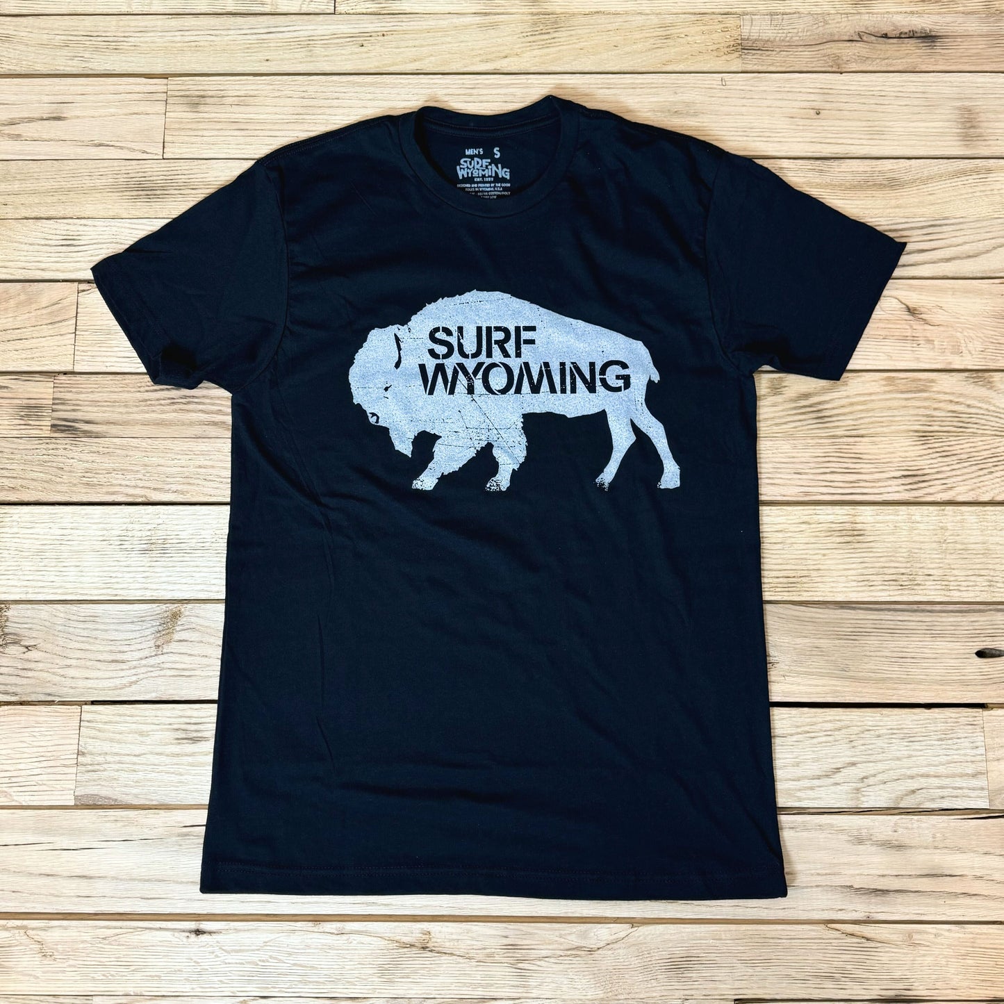 Men's Surf Wyoming® Grey Metallic Bison Logo Tee - Black