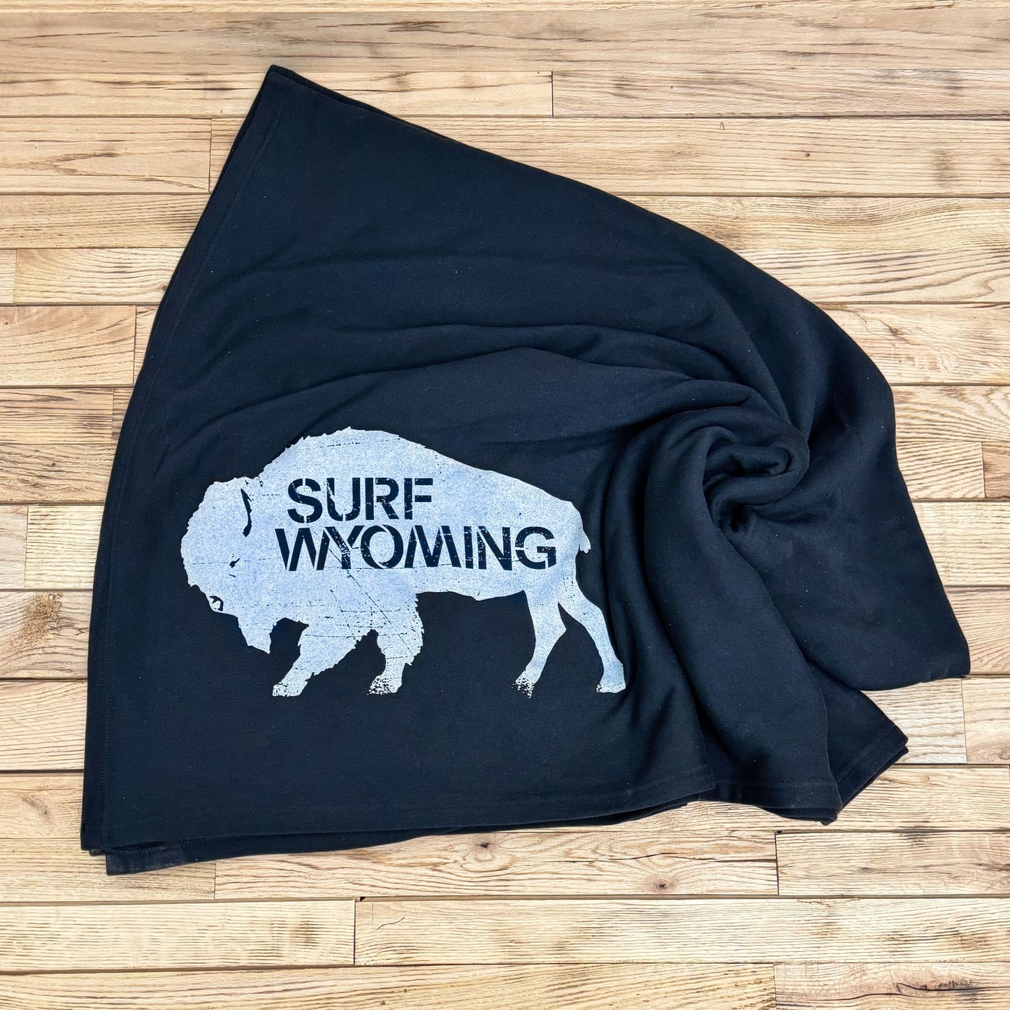 Surf Wyoming® Silver Bison Campfire Blanket - Black