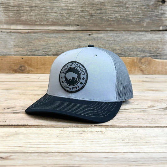 Surf Wyoming® Solid Bison Longboard Patch Trucker - Grey/Charcoal/Black