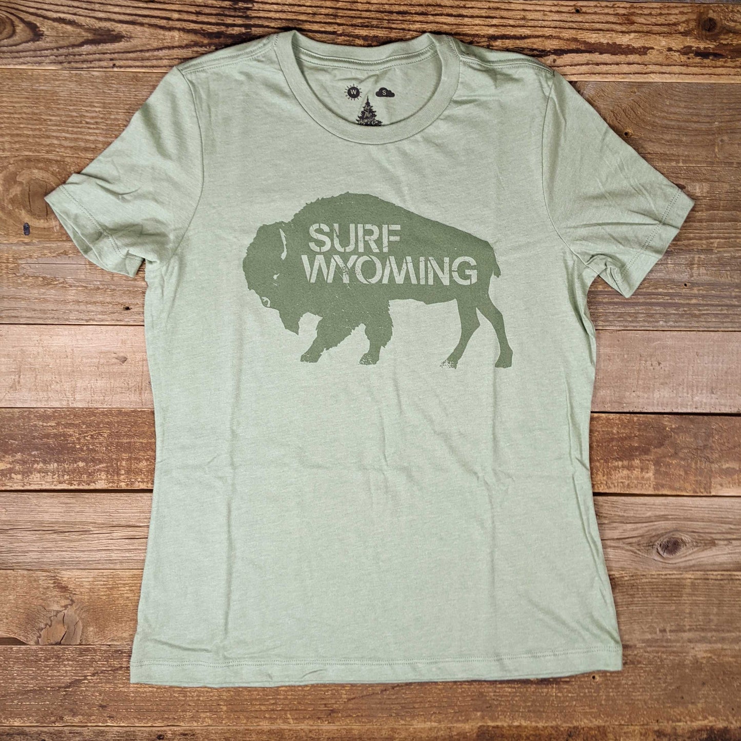 Women's Surf Wyoming® Bison Logo Tee - Heather Sage *Relaxed Fit