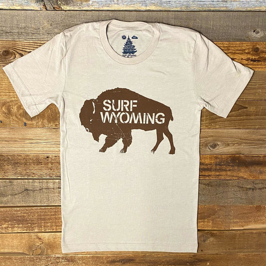 Men's Surf Wyoming® Brick Red Bison Logo Tee - Khaki