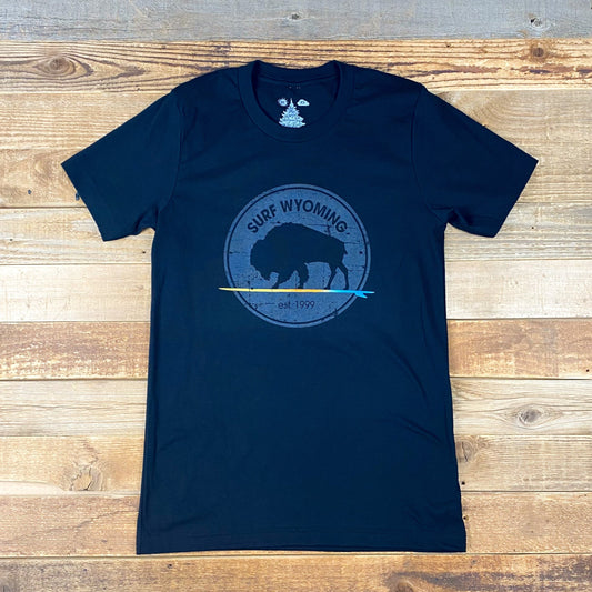 Unisex Surf Wyoming® Gradient Longboard Bison Tee - Black